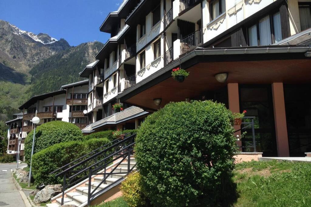 Appartamento Au coeur de Chamonix, un écrin de verdure Esterno foto