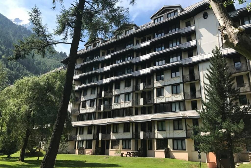 Appartamento Au coeur de Chamonix, un écrin de verdure Esterno foto